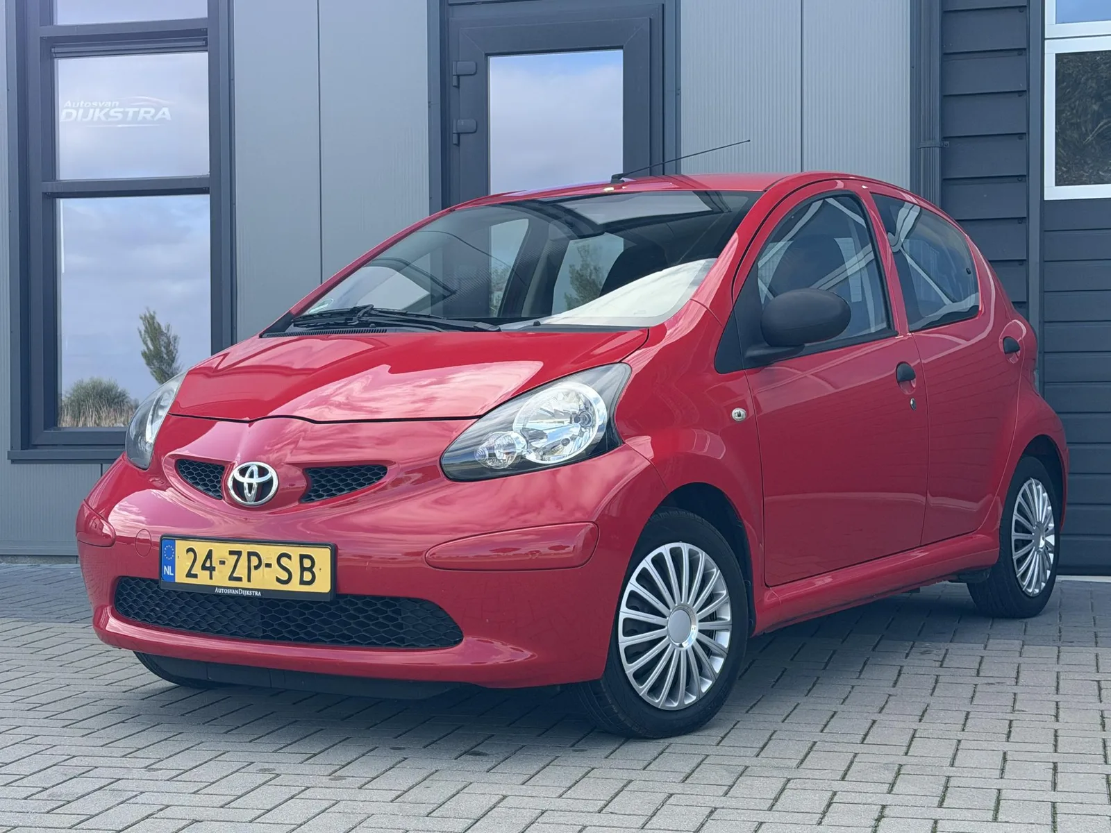 Toyota Aygo (2008) — foto 1