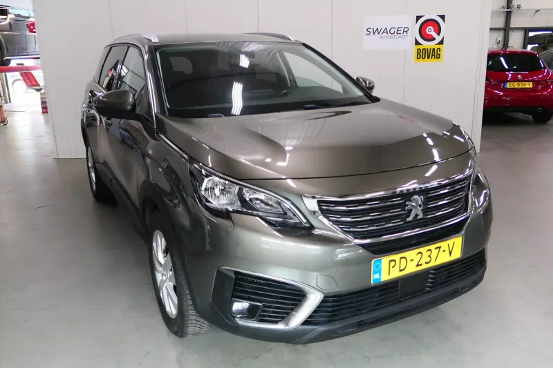 Peugeot 5008 (2017)