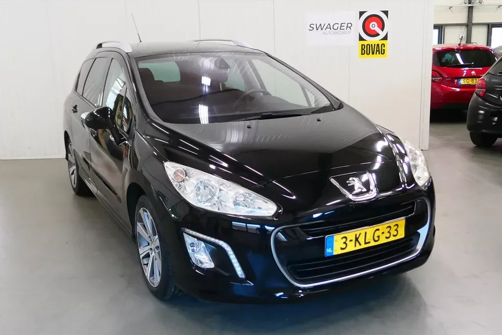 Peugeot 308 (2013) — foto 1