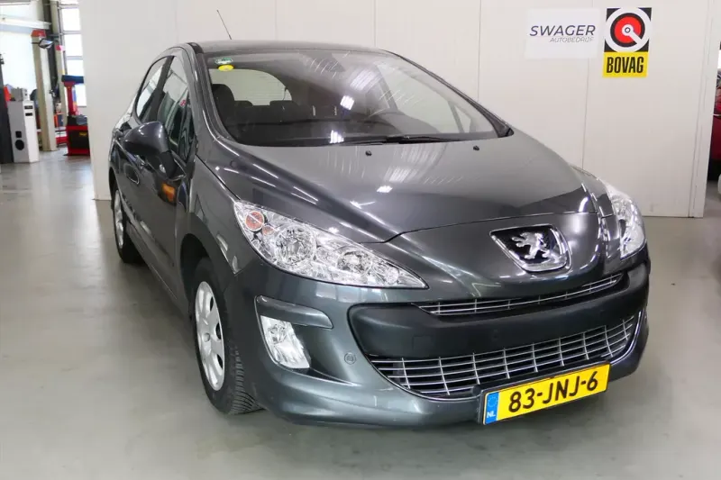 Peugeot 308 (2009)