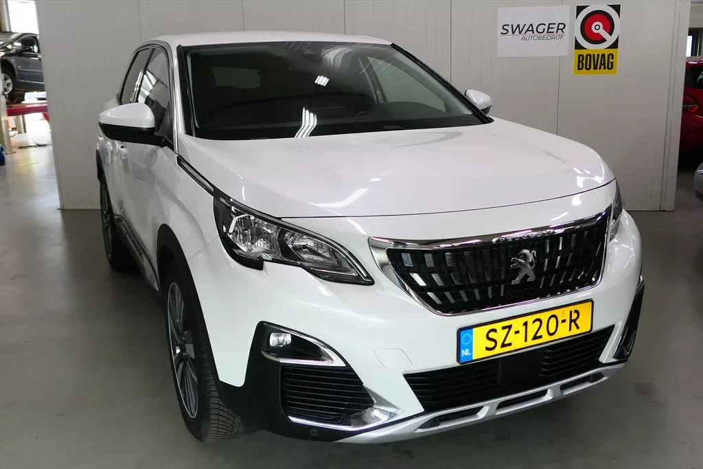 Peugeot 3008 (2018) — foto 1