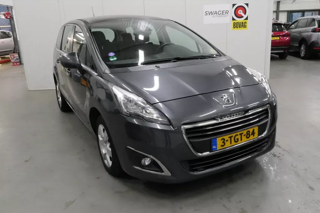 Peugeot 5008 (2014) — foto 1