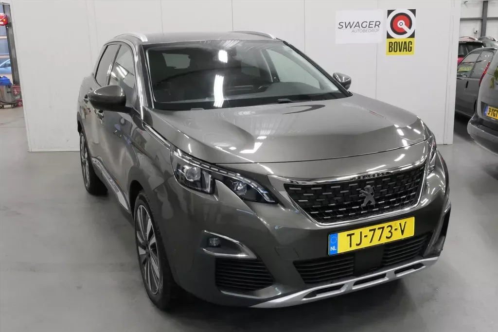 Peugeot 3008 (2018) — foto 1