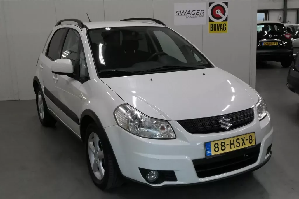 Suzuki SX4 (2009) — foto 1