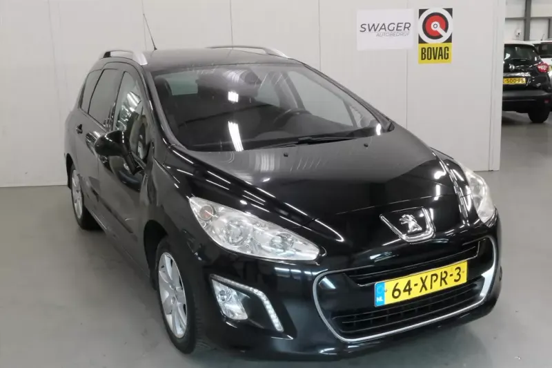 Peugeot 308 (2011)