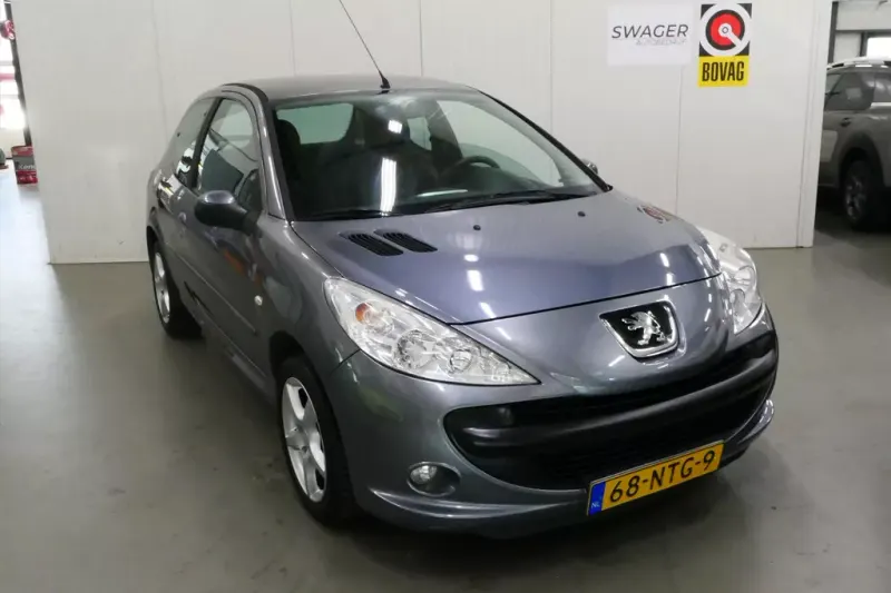 Peugeot 206+ (2010)