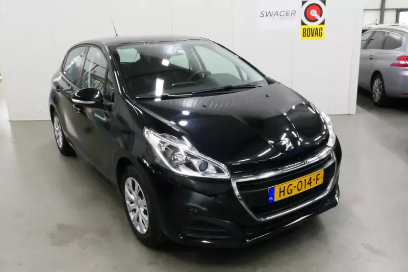 Peugeot 208 (2015)