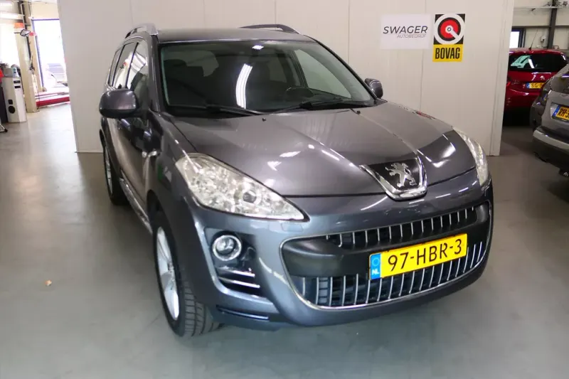 Peugeot 4007 (2008)