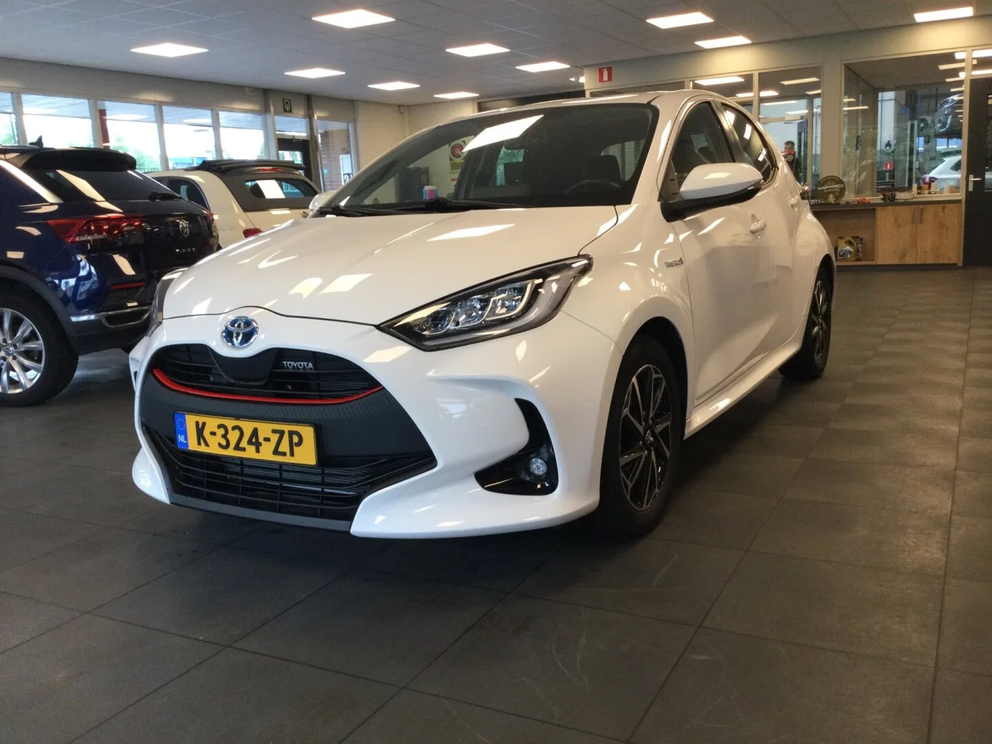 Toyota Yaris (2021) — foto 1