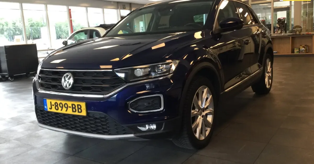 Volkswagen T-Roc (2020) — foto 1