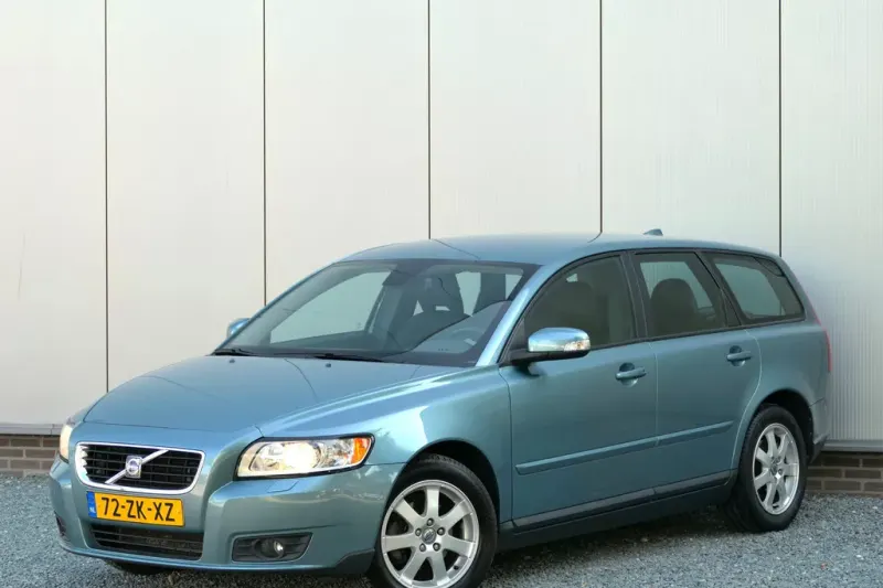 Volvo V50 (2008)