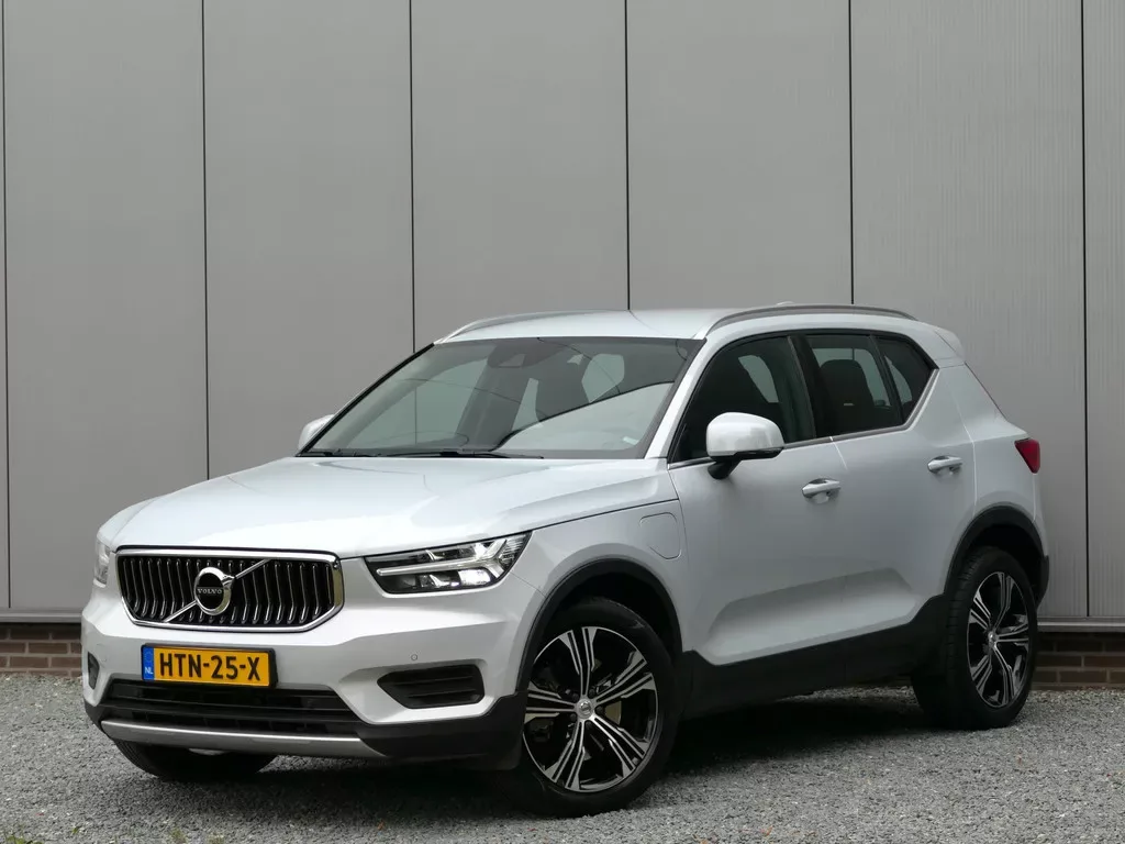 Volvo XC40 (2021) — foto 1