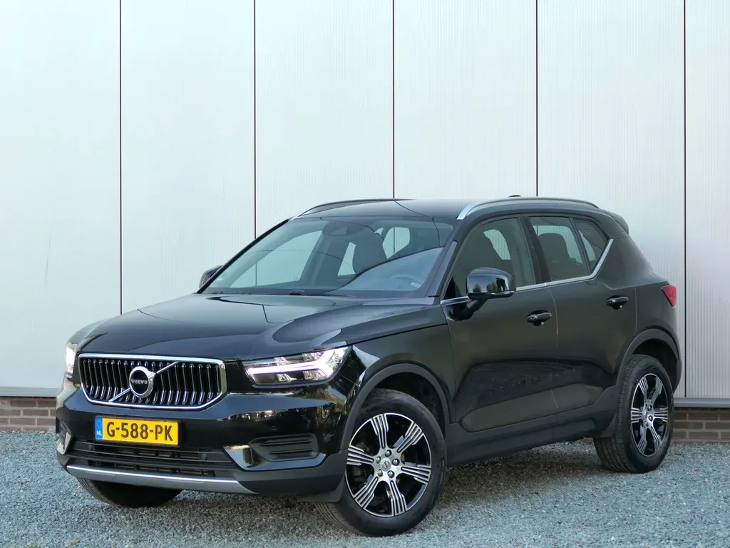 Volvo XC40 (2019) — foto 1