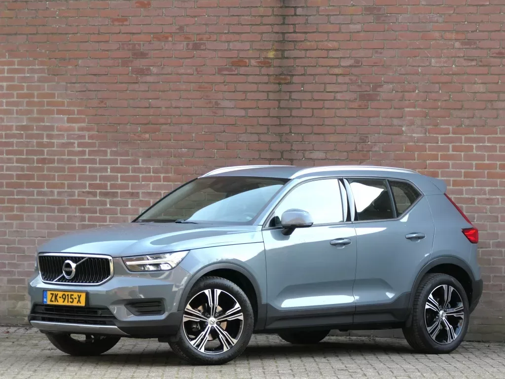 Volvo XC40 (2019) — foto 1