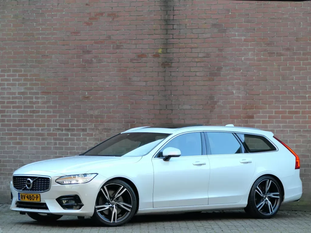 Volvo V90 (2018) — foto 1