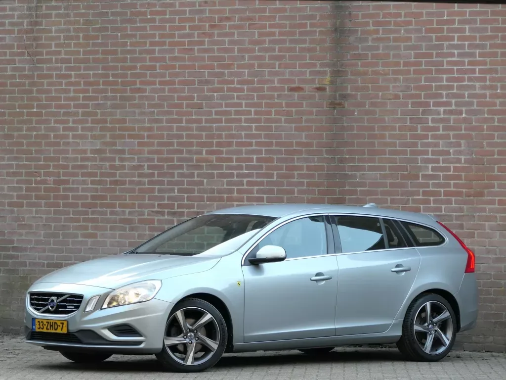 Volvo V60 (2012) — foto 1