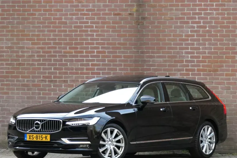 Volvo V90 (2016)