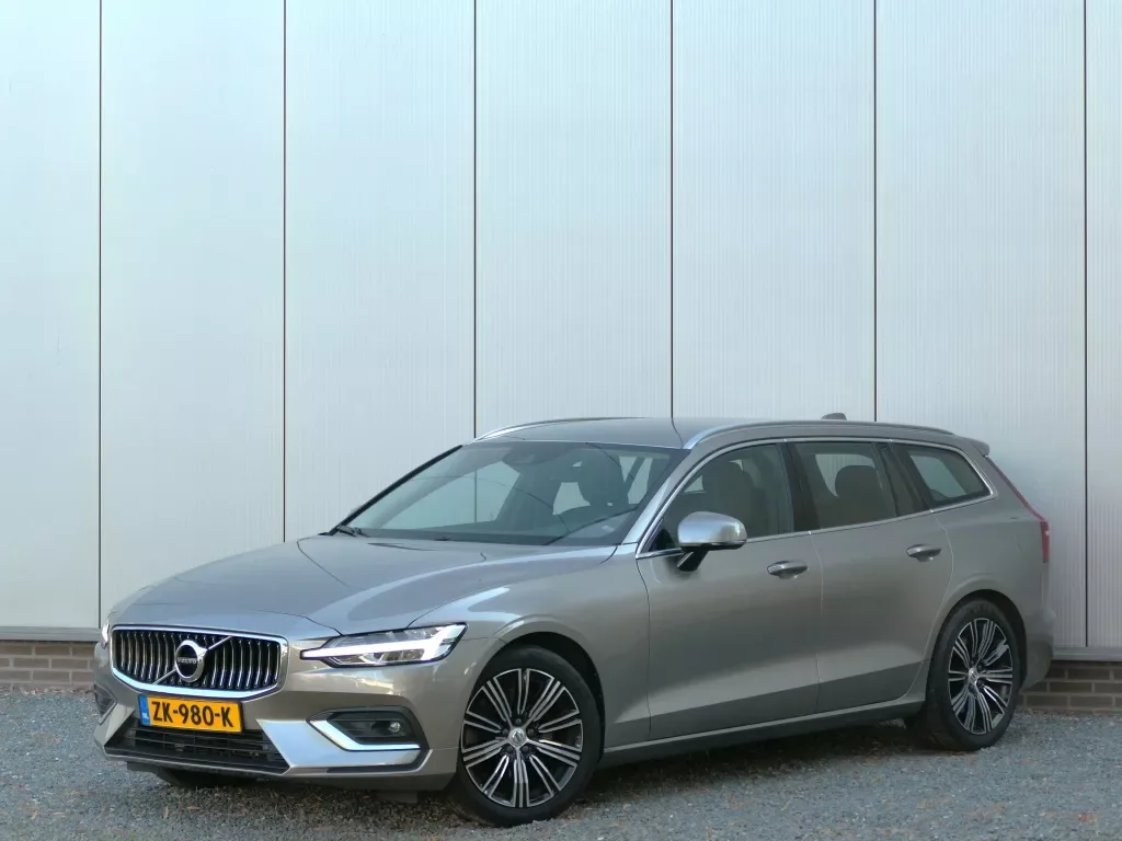 Volvo V60 (2019) — foto 1