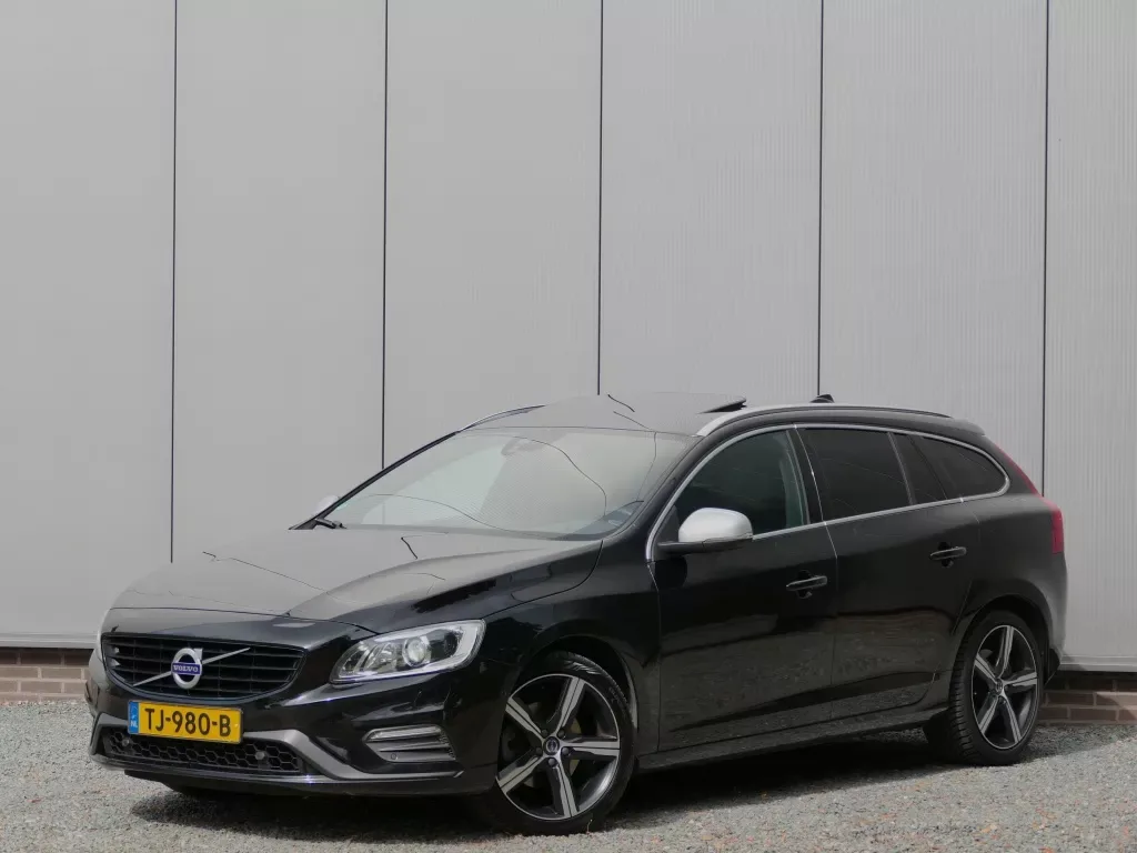 Volvo V60 (2018) — foto 1