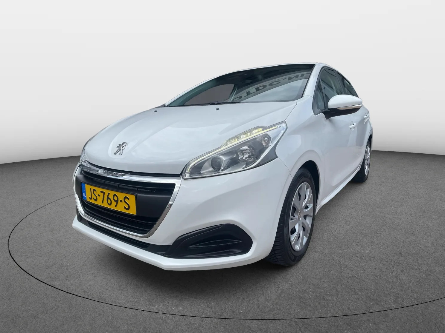Peugeot 208 (2016) — foto 1