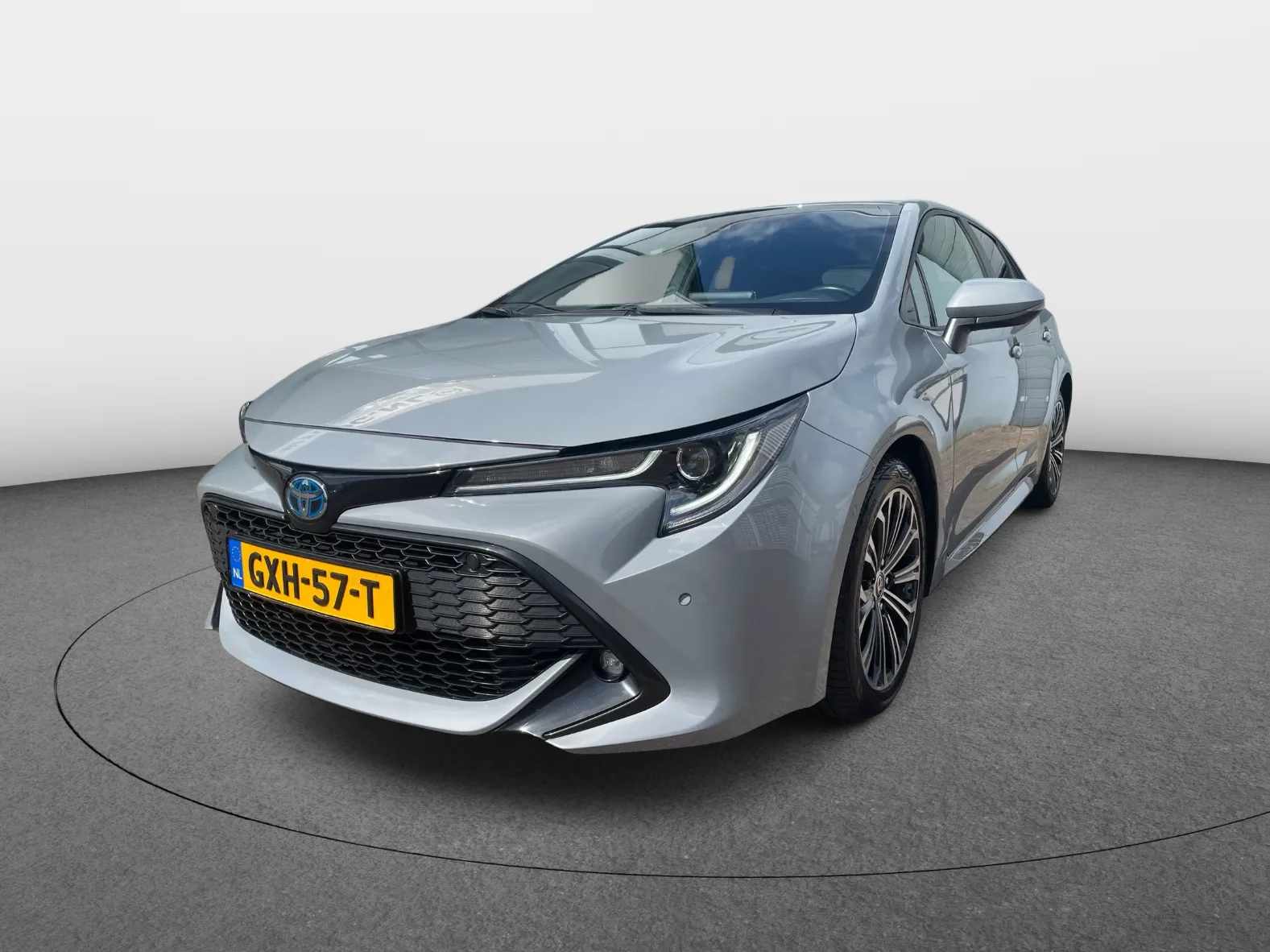 Toyota Corolla (2023) — foto 1