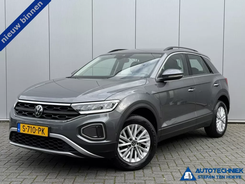 Volkswagen T-Roc (2022) — foto 1
