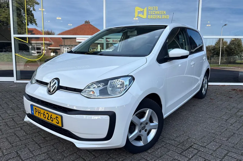 Volkswagen Up! (2017)