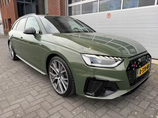 Audi A4 (2022) — foto 1