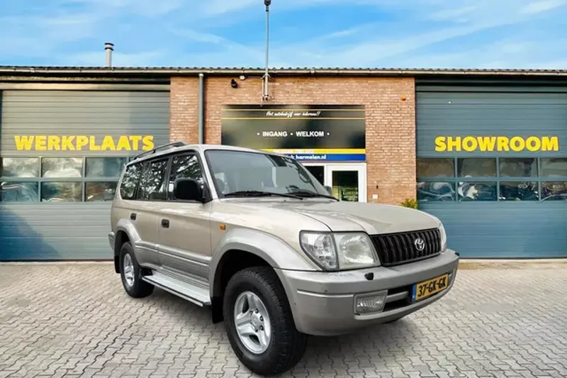 Toyota Land Cruiser 90 (2001)