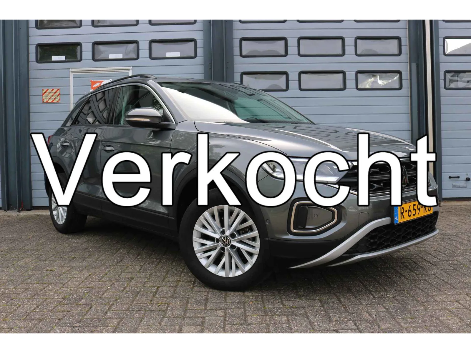 Volkswagen T-Roc (2022) — foto 1