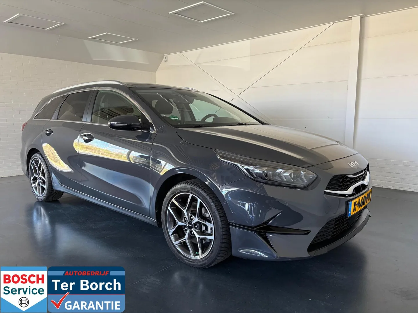 Kia Ceed Sportswagon (2024) — foto 1