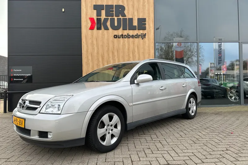 Opel Vectra (2004)