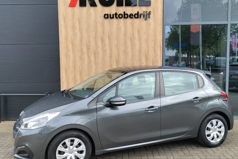 Peugeot 208 (2016)