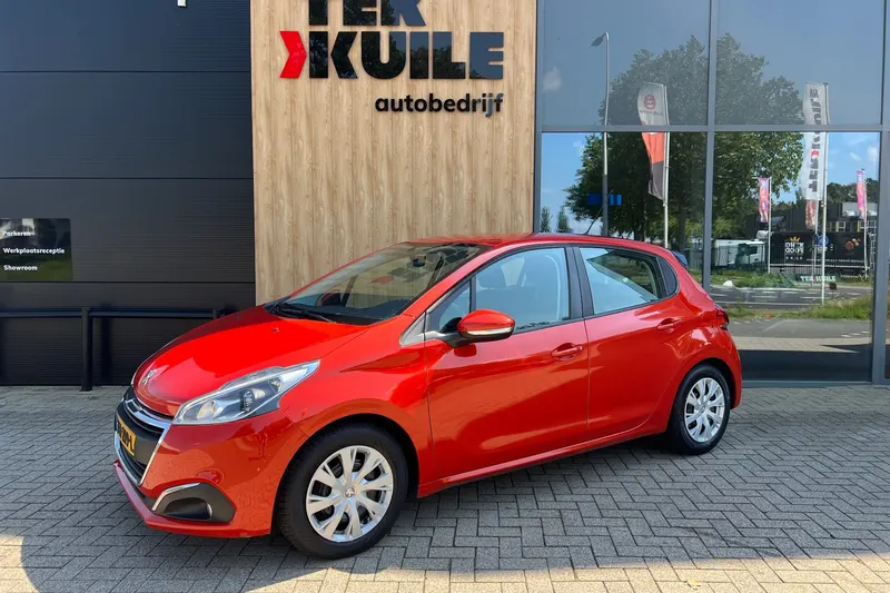 Peugeot 208 (2017)