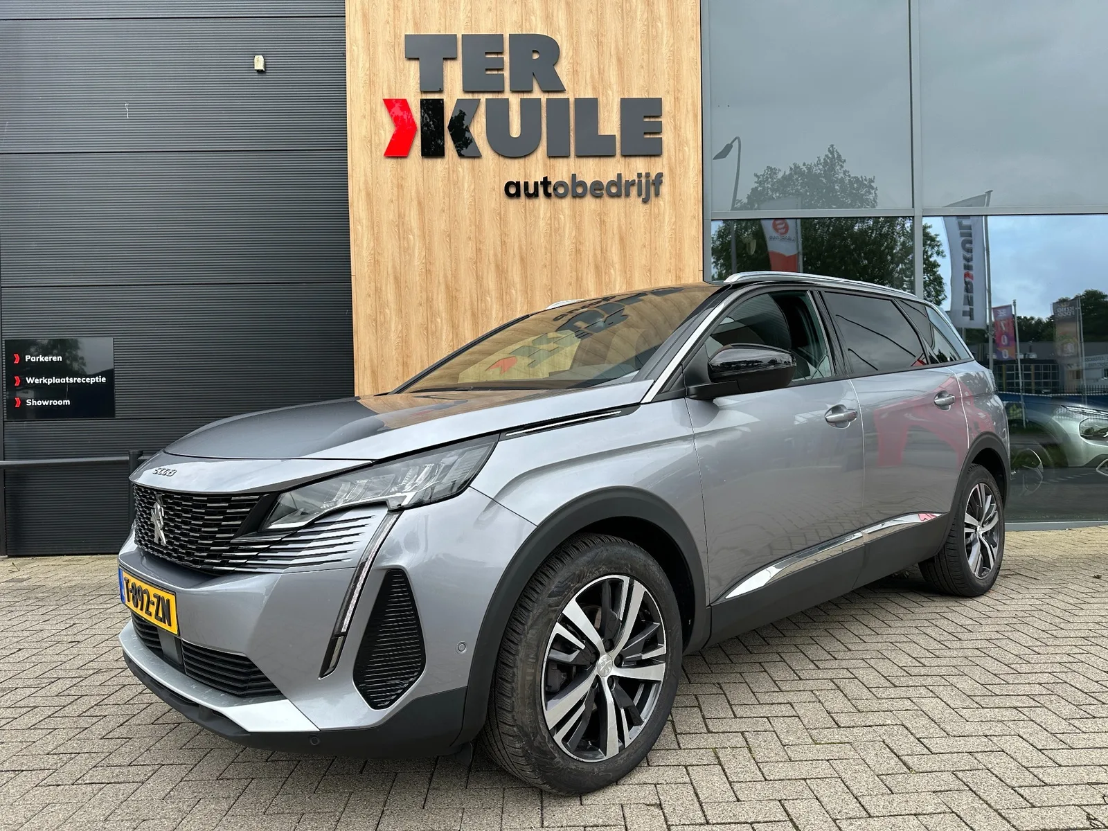 Peugeot 5008 (2023) — foto 1