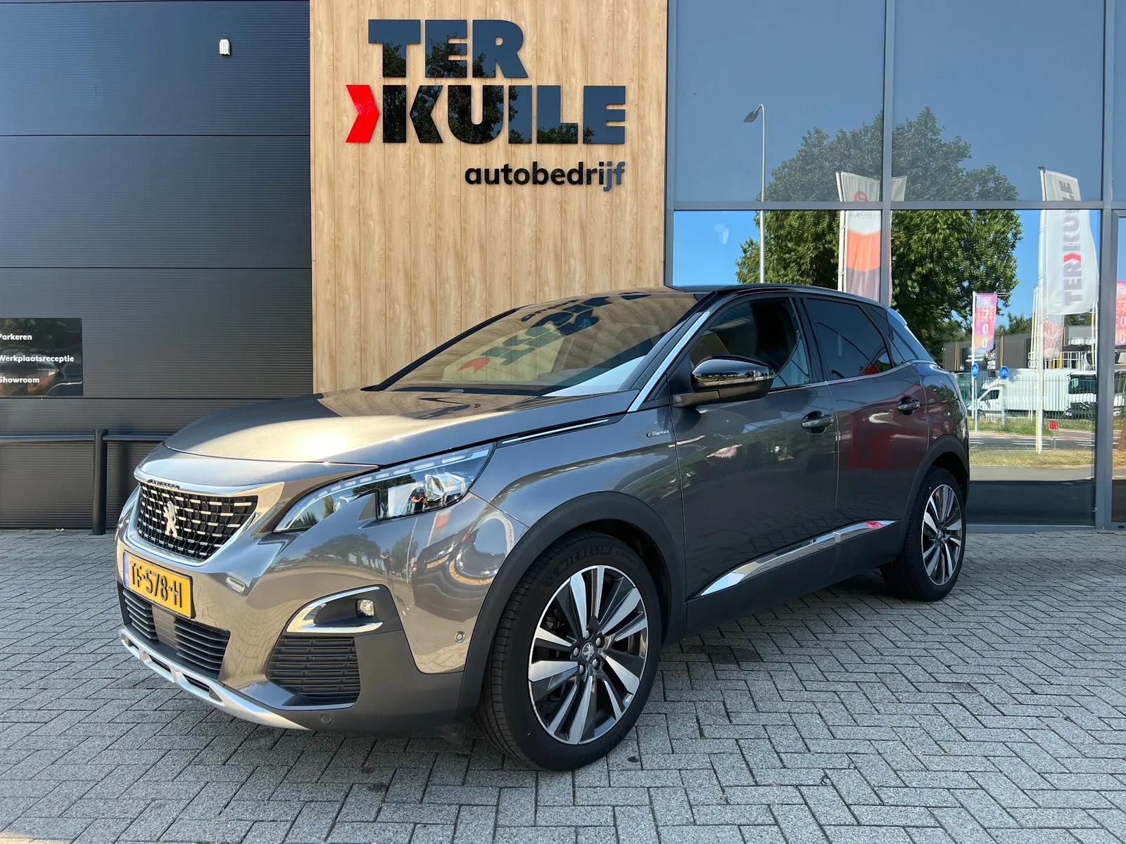Peugeot 3008 (2018) — foto 1