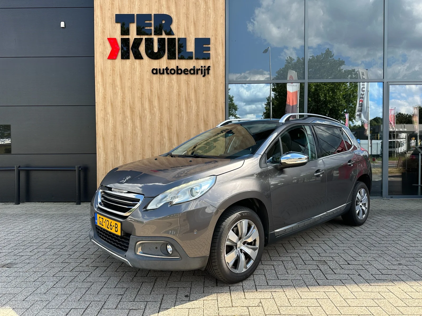 Peugeot 2008 (2015) — foto 1
