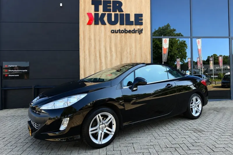 Peugeot 308 (2010)