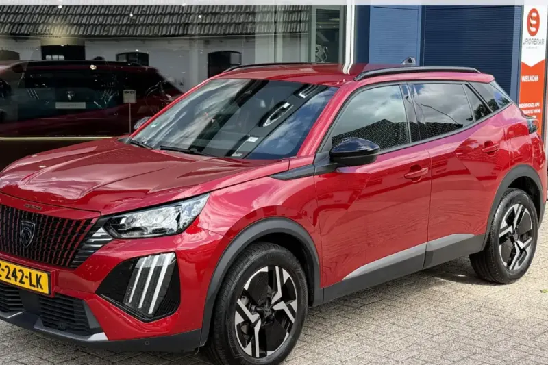 Peugeot 2008 (2023)