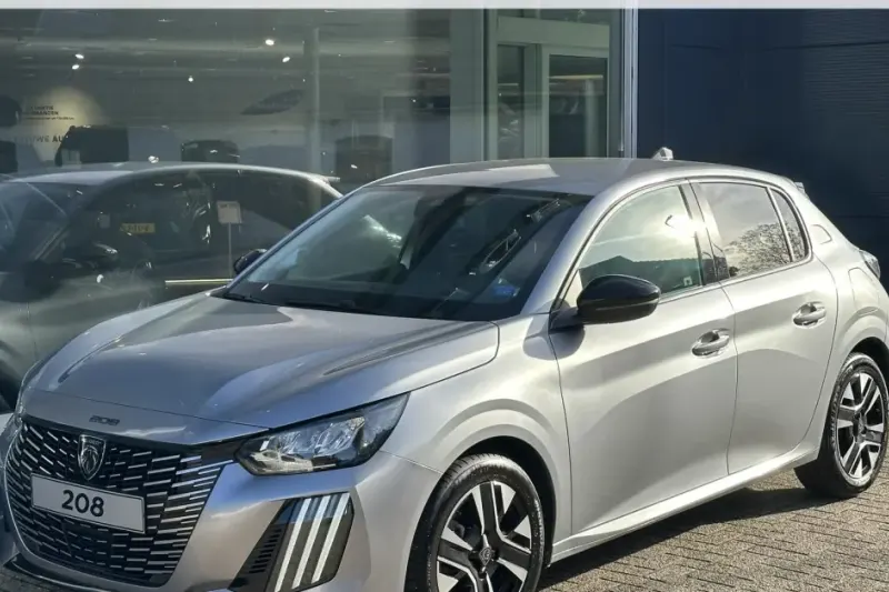 Peugeot 208 (2024)