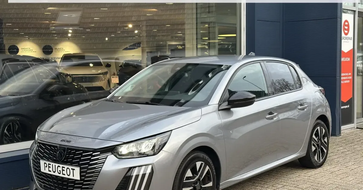 Peugeot 208 (2024) — foto 1