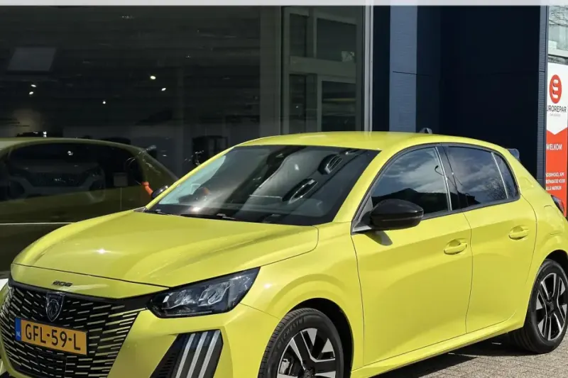 Peugeot 208 (2024)