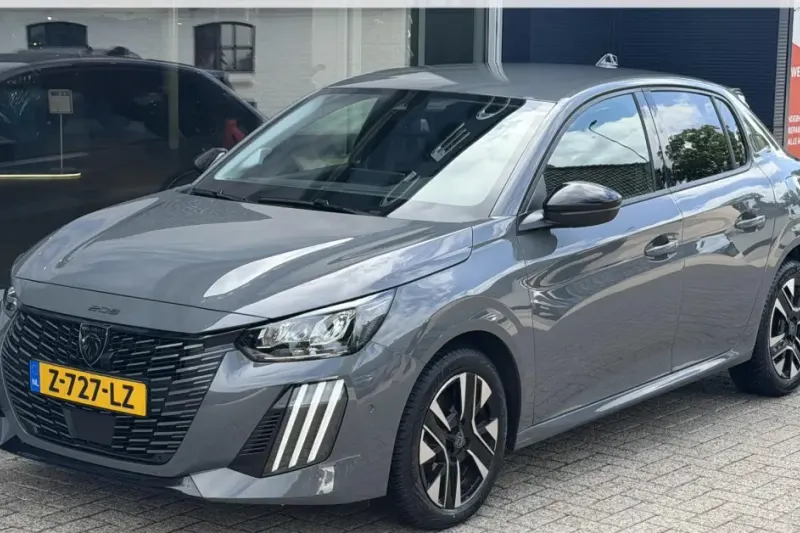 Peugeot 208 (2024)