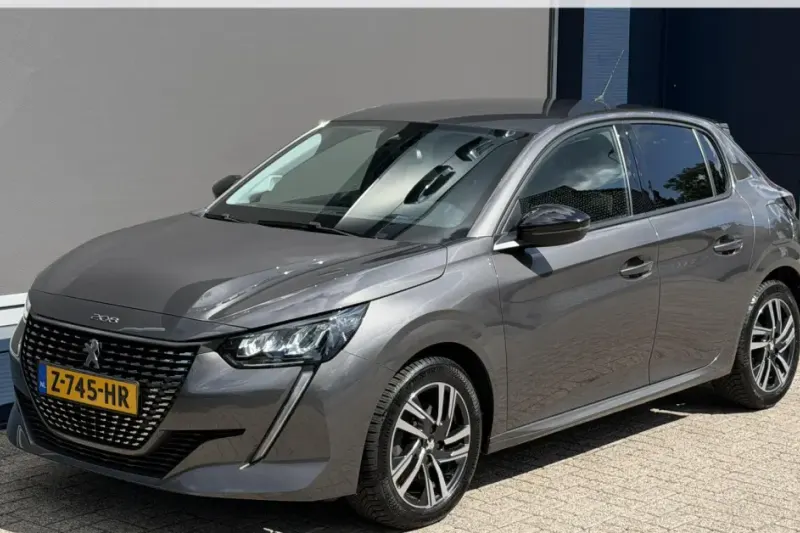 Peugeot 208 (2022)