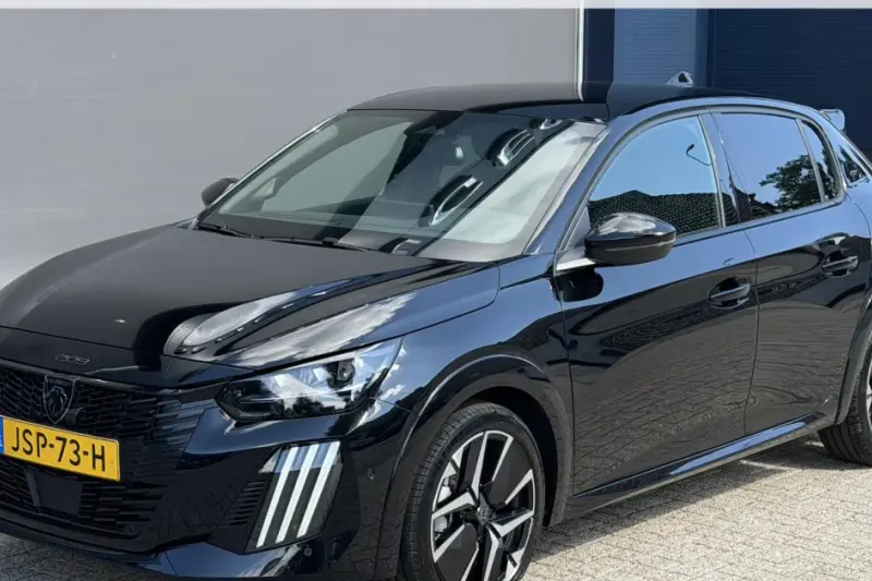 Peugeot 208 (2025)