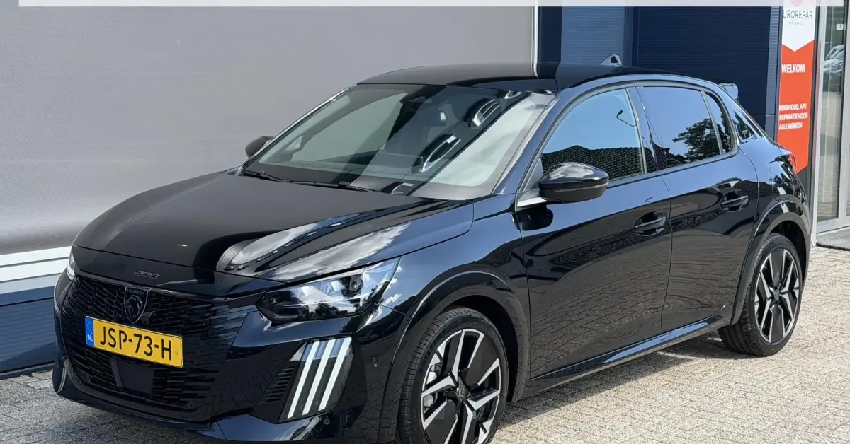 Peugeot 208 (2025) — foto 1