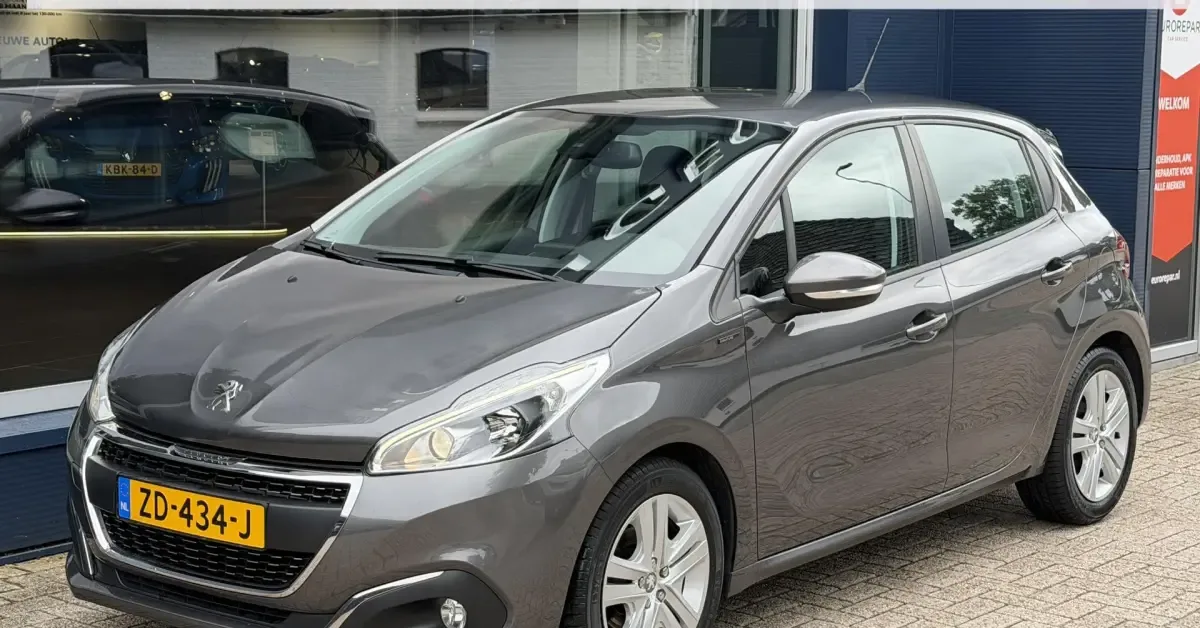 Peugeot 208 (2019) — foto 1