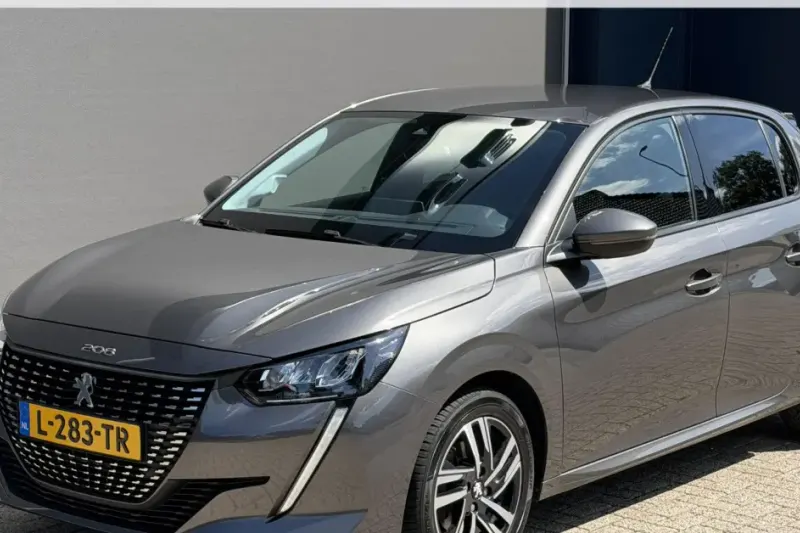 Peugeot 208 (2021)