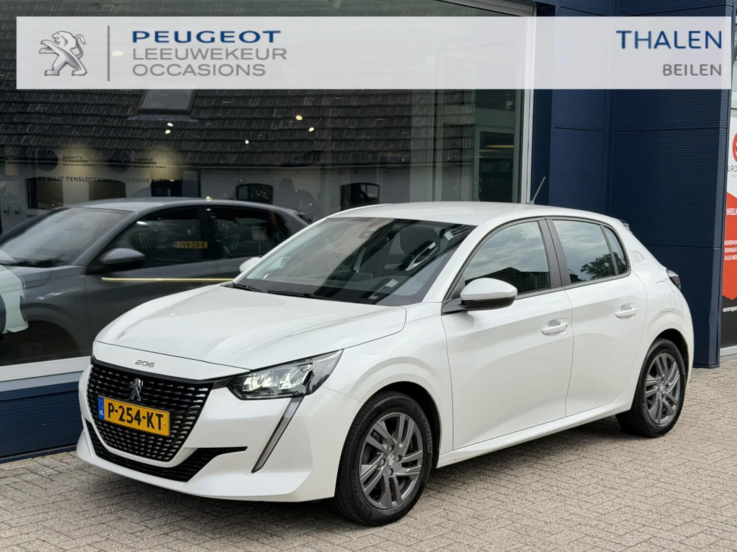 Peugeot 208 (2021) — foto 1