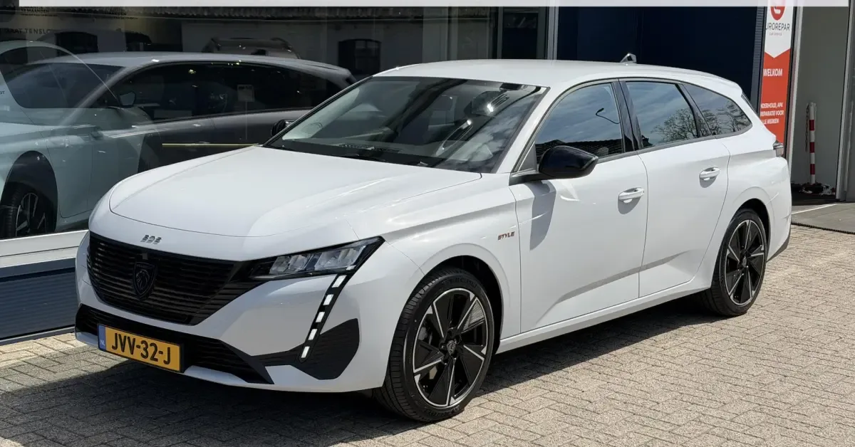 Peugeot e-308 (2026) — foto 1
